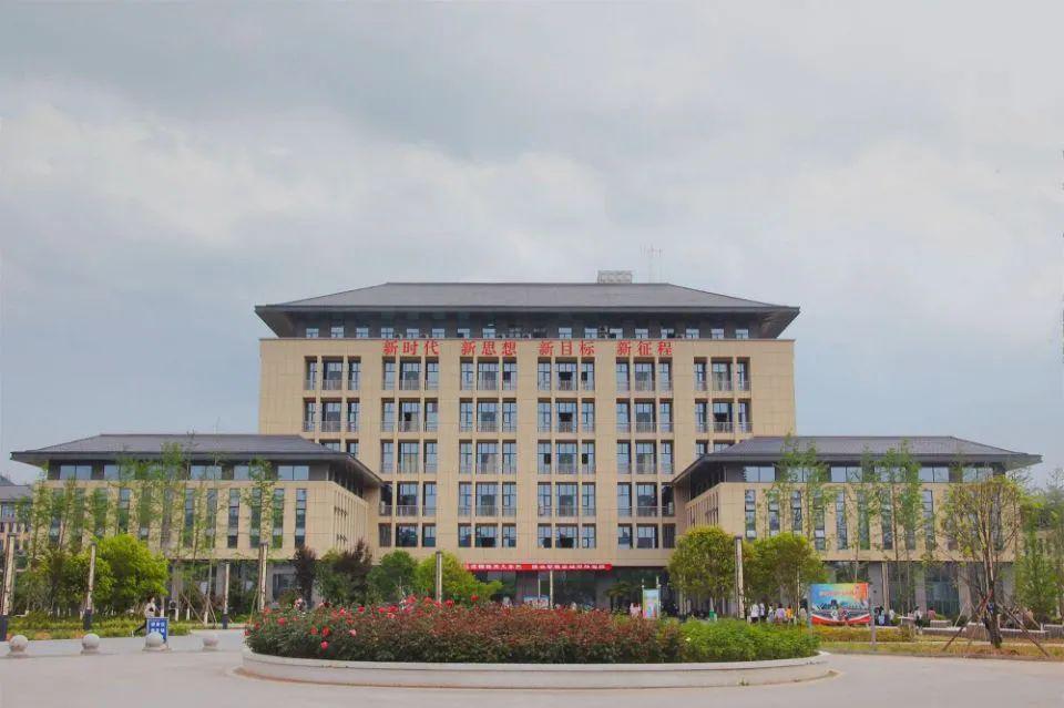 湖北民族大学科技学院2020年校内新增场地对外招租啦!